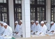 Jemaah Asy-Syahadatain di Indramayu Gelar Salat Idulfitri Lebih Awal pada Kamis Pagi