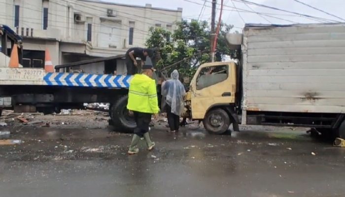 Tewaskan Satu Orang, Sopir Truk Box Jadi Tersangka Kecelakaan Maut Cipeundeuy, Subang