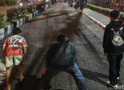 Balap Lari Warnai Malam Ramadan di Halte Unpar Bandung