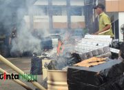 Kejari Subang Musnahkan Jutaan Rokok Ilegal dan Ribuan Tramadol