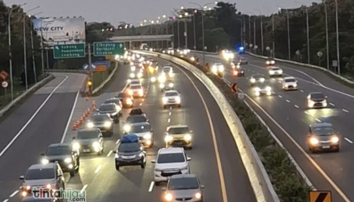 Puncak Arus Balik Terasa, Tol Cipali hingga Arteri Karawang Padat Merayap