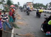 KDM Beri Kompensasi Rp50.000 Perhari untuk Pencari Koin di Jembatan Perbatasan Subang-Indramayu