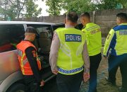 Dikejar Polisi, Komplotan Pencuri Ban Truk Kabur Tinggalkan APV di Tol Cipali Subang