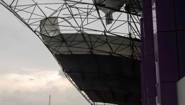 Angin Puting Beliung Terjang Empat Titik di Tangerang, Sejumlah Fasilitas Rusak Salah satunya Stadion Persita