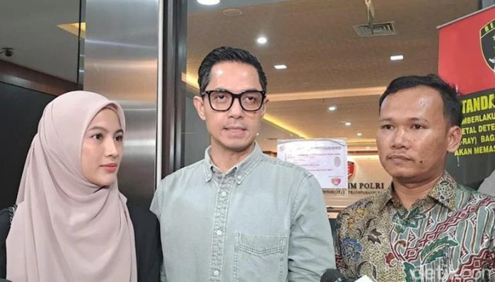 Terseret Kasus PT DSI, Dude Harlino dan Alyssa Soebandono Penuhi Panggilan Bareskrim Polri