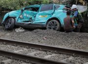 Begini Respon dari Pihak Taksi Green SM Usai Kecelakaan Kereta di Bekasi