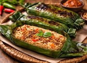 Resep Nasi Bakar Teri Pedas, Cocok untuk Menu Sehari-hari