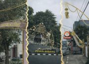 Janur Kuning Hiasi Gerbang Kantor Pemerintah Kabupaten Subang. Berikut Maknanya