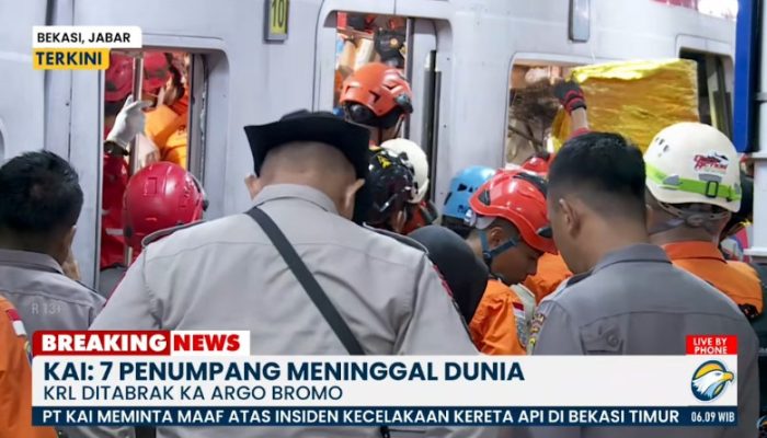 Update Kecelakaan Kereta di Bekasi Timur: 7 Penumpang Tewas, 81 Luka-Luka Dievakuasi ke RS