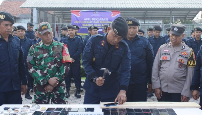 Tak Kompromi! Lapas Subang Hancurkan Puluhan Barang Terlarang Milik Warga Binaan