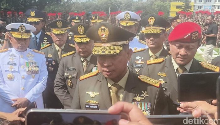Panglima TNI Jamin Hak dan Beasiswa bagi Keluarga Tiga Prajurit yang Gugur di Lebanon
