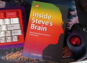 Ulasan Buku ‘Inside Steve’s Brain’, Membedah Kepribadian Steve Jobs sebagai Strategi Bisnis