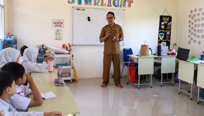 Puskesmas Sukarahayu Subang Gencar Edukasi dan Pemberian Obat Cacing untuk Pelajar SD