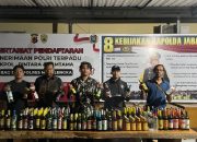 ‎Razia Miras Jelang Laga Persib vs Persijap, Polres Majalengka Sita 400 Botol‎‎
