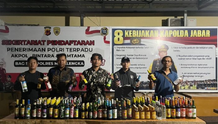‎Razia Miras Jelang Laga Persib vs Persijap, Polres Majalengka Sita 400 Botol‎‎