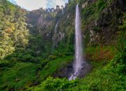 Longsor Terjang Jalur Pendakian Curug Cileat, Dua Pengunjung Dilaporkan Hilang