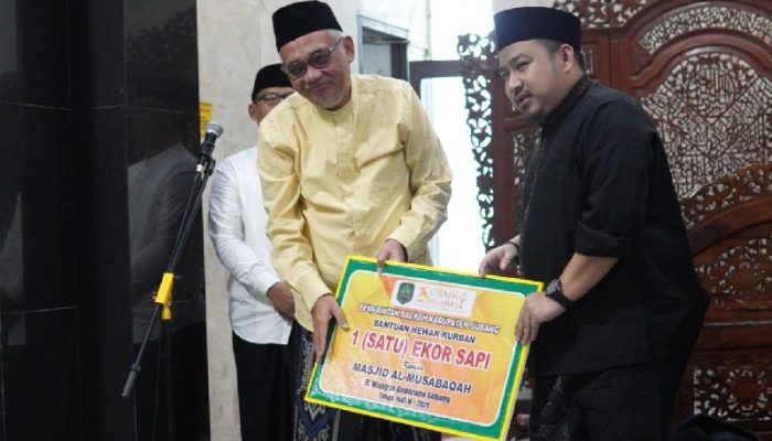Pemkab Subang Salurkan 4 Sapi dan 6 Domba di Idul Adha 1447 H, Satu Diantaranya dari Presiden