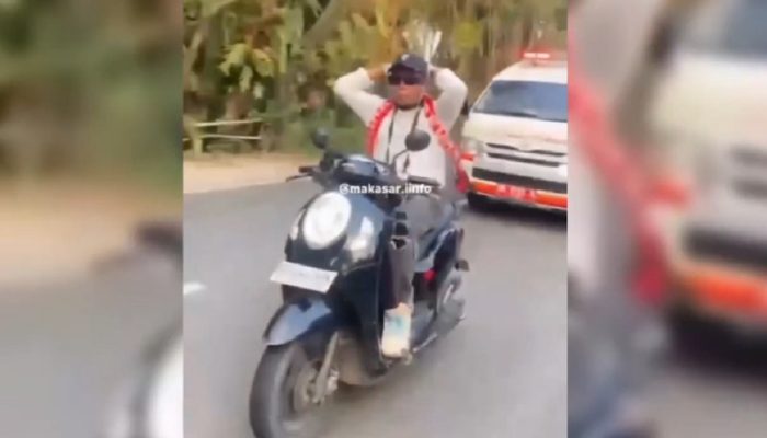 Viral di Medsos, Pemotor Tanpa Helm Halangi Laju Ambulans
