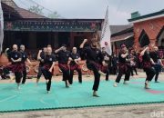 Belasan Pesilat Italia Unjuk Jurus di Kota Sukabumi
