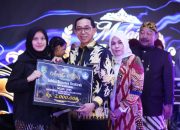 Pemkab Subang Apresiasi Siswi SMP IT Al-Majid Peraih Medali Emas Nasional di Malam Anugerah Pendidikan