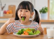Dari Menolak Jadi Ketagihan: Tips Anak Suka Makan Sayur