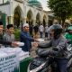 Mencari Berkah di Hari Jumat, Tradisi yang Terus Hidup di Tengah Masyarakat