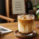 Cara Bikin Kopi Susu Gula Aren yang Lembut dan Wangi, Cocok Temani Santai