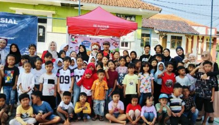 ‎Baksos HIMMAKA Cirebon Fokus Edukasi Pengelolaan Sampah di Desa Singawada‎‎