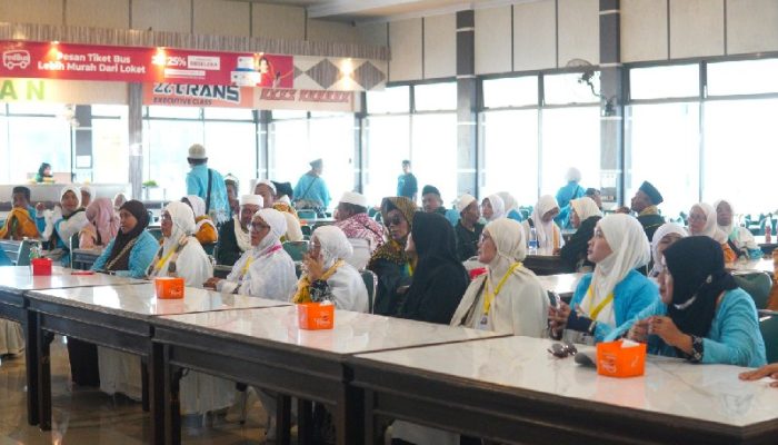 104 Jemaah Haji Kloter 39/KJT Asal Subang Tiba di Tanah Air, Satu Masih Dirawat di Madinah
