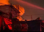 Pasar Jiung Kemayoran Diamuk Si Jago Merah, 33 Unit Mobil Damkar Diterjunkan
