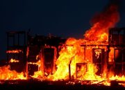 Gudang di Cakung Terbakar, 65 Personel Damkar Dikerahkan