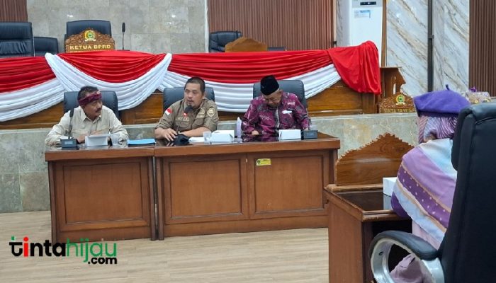 Dengar Aspirasi Lansia, Ketua DPRD Subang Langsung Hadiahkan 2 Unit AC dari Kocek Sendiri
