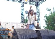 Datangkan Raim Laode, Ribuan Penonton Padati SubangFest Vol. 12 di Ciater Subang