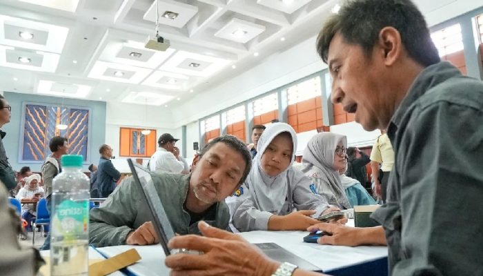 Buntut Carut-Marut SPMB, Diskominfo Jabar Ambil Alih Sistem Aplikasi