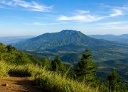 Libur Akhir Pekan Makin Seru, Ini Gunung Dekat Subang yang Cocok untuk Pendaki Pemula