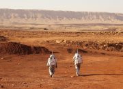 NASA Tengah Mencari 4 Relawan yang Siap Tinggal di Planet Mars