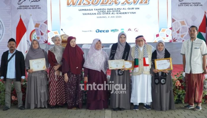 Dua Mahasiswi Institut As-Syifa Subang Torehkan Prestasi Langka, Tasmi’ 30 Juz Sekali Duduk Selama 18 Jam