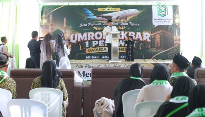 Lepas Jemaah Umrah, Bupati Subang Pesan: Jangan Sampai Ibadah Menurun Sepulang dari Tanah Suci